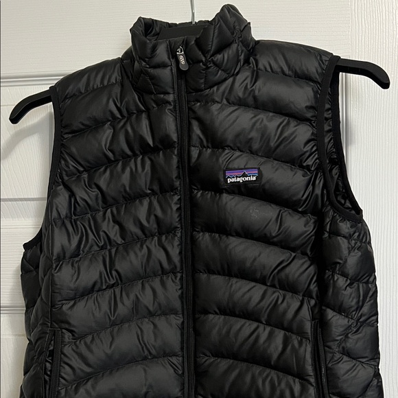 Patagonia Jackets & Blazers - Patagonia Quilted Black Vest